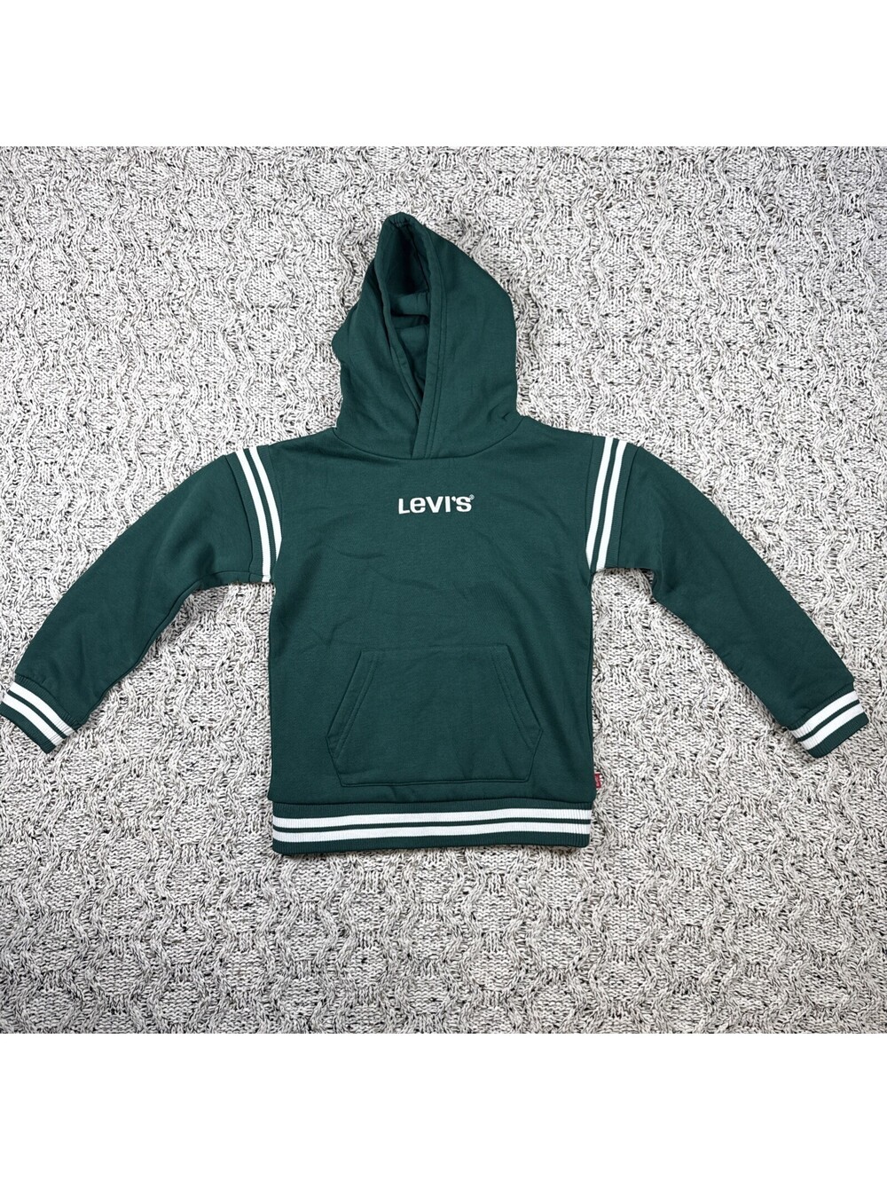 Levi’s Kids Green Pullover Hoodie Size 6-7 Long Sleeve Casual Logo Sweatshirt